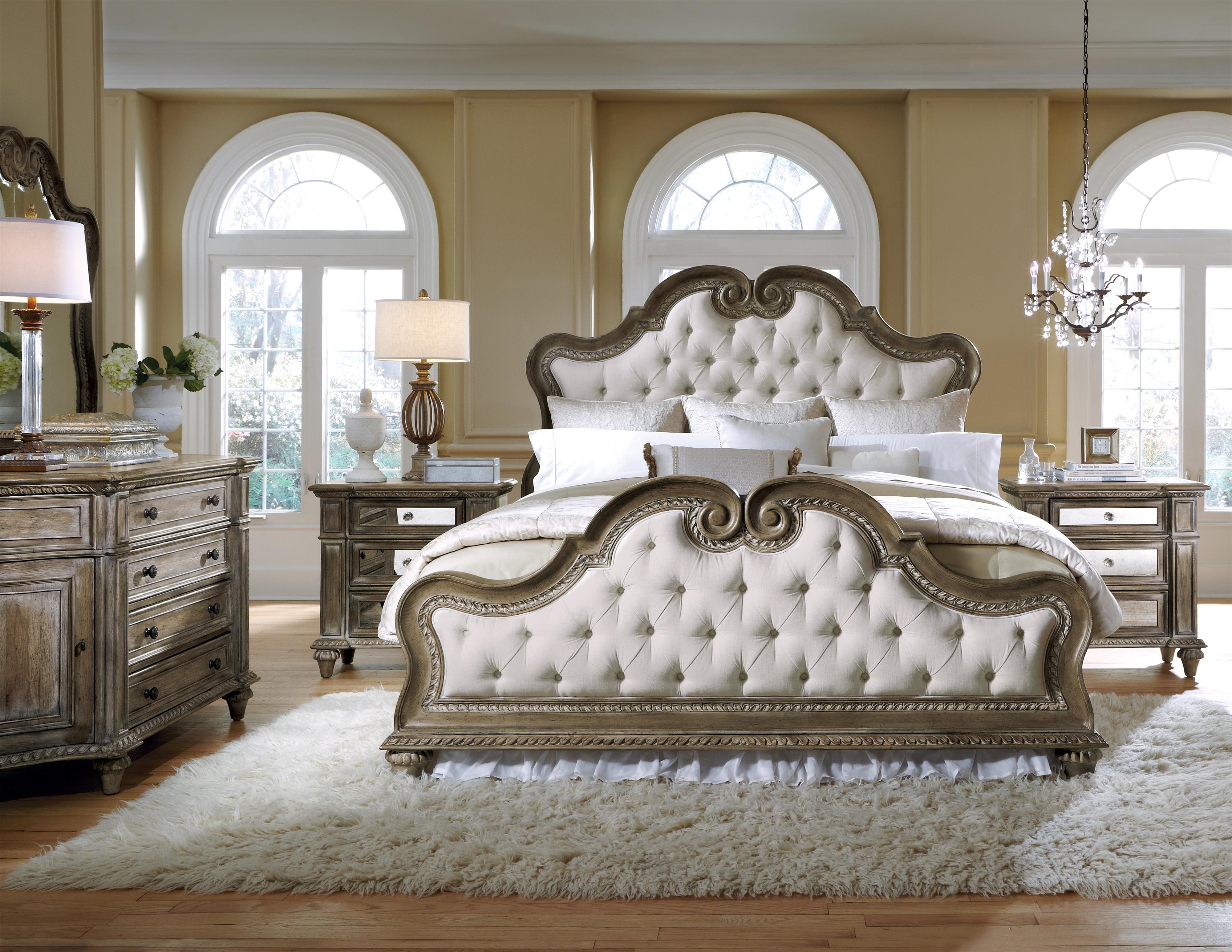 Pulaski Furniture Arabella King Upholstered Bed AHFA Upholstered Beds